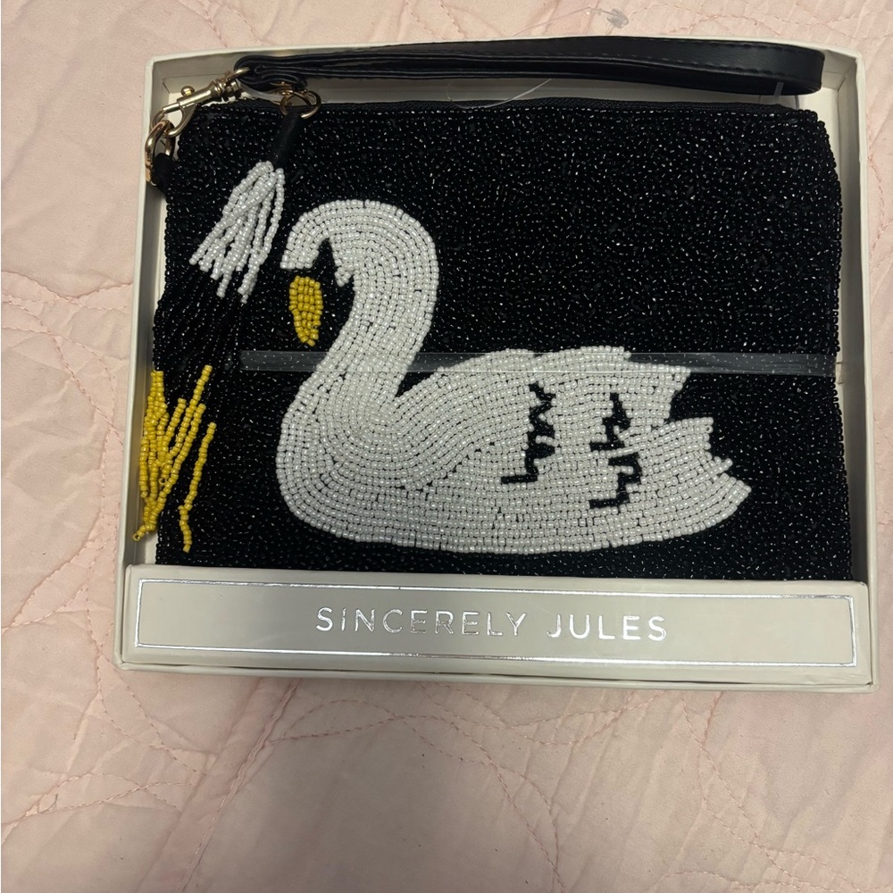 Sincerely Jules Beaded Swan Clutch